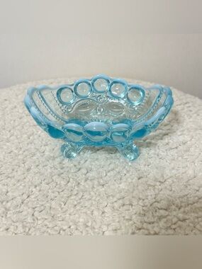Mosser Eye Winker Blue Aqua Opalescent Canoe Shaped Candy Nut Jewelry Soap Dish